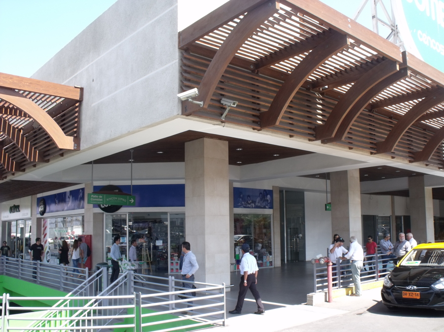 Strip Center Plazuela Los Héroes, Iquique.