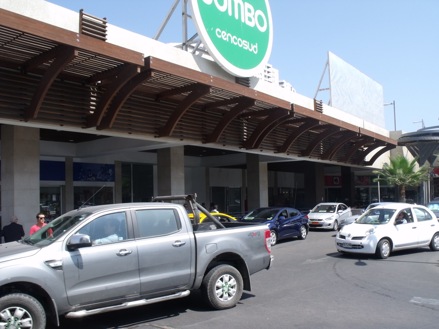 Strip Center Plazuela Los Héroes, Iquique.
