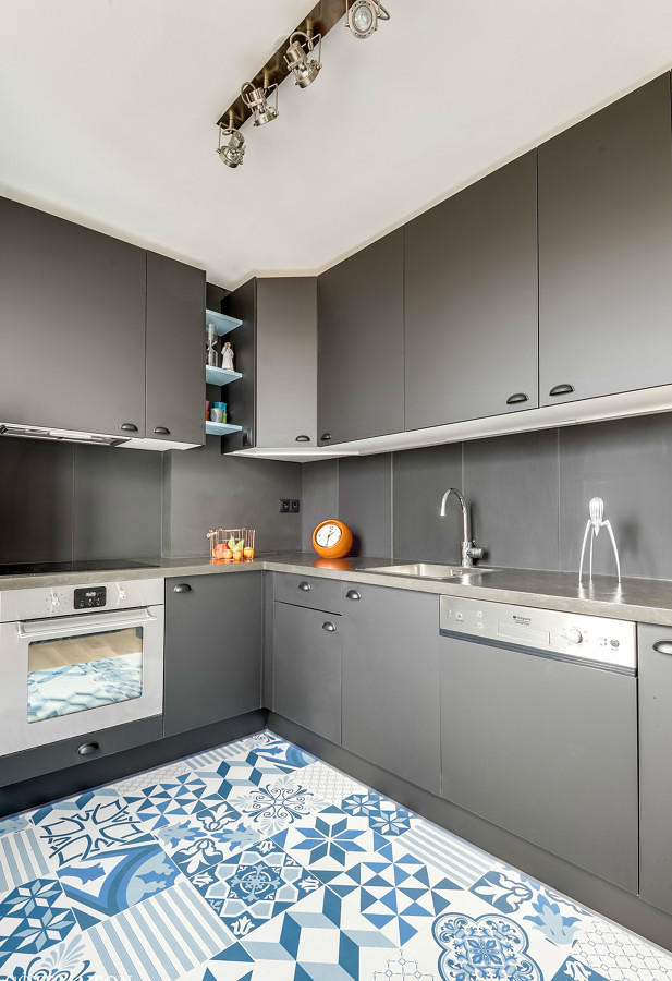 cocina con suelo hidraulico