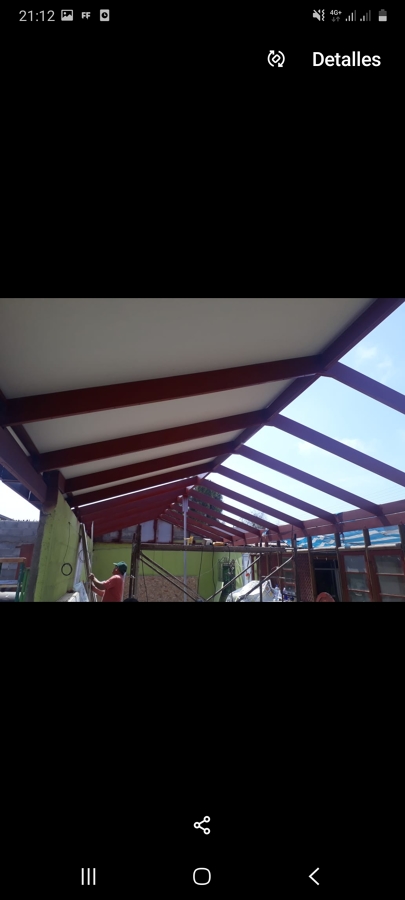 Techumbre con vigas de metalcon