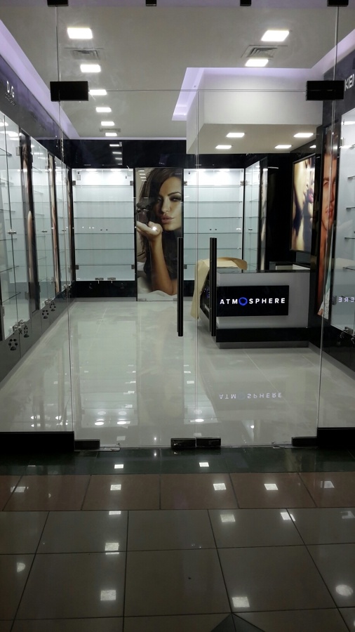 Tienda Perfumería Mall Plaza Tobalaba