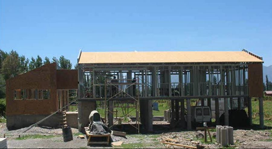 Vista Fachada en etapa construcción