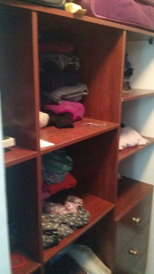 WALK IN CLOSET