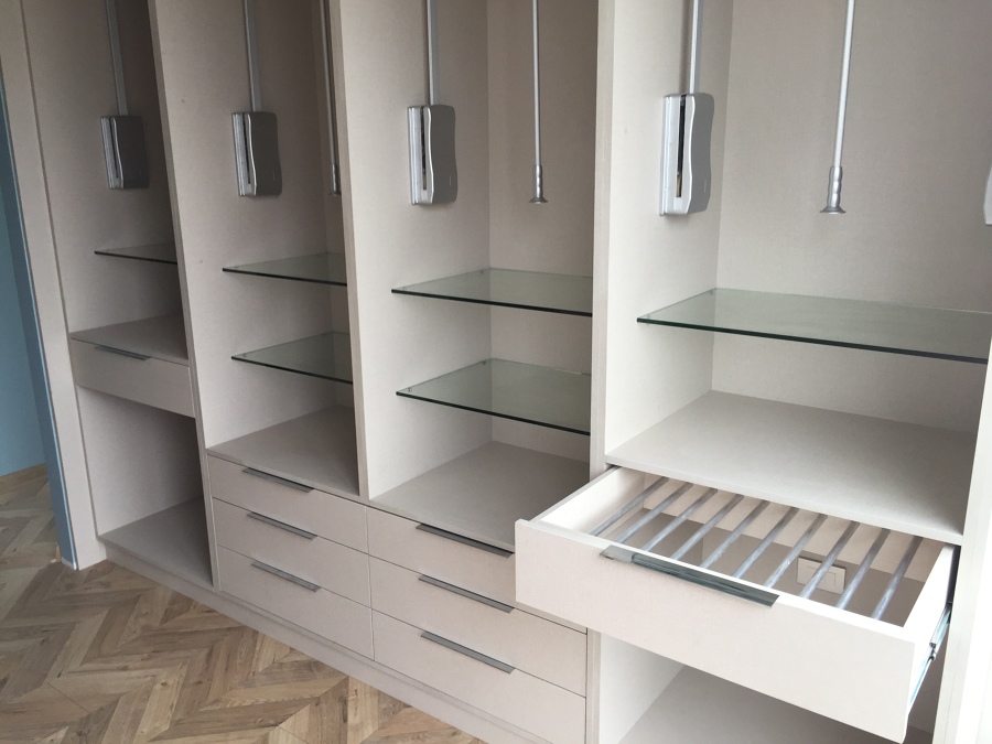 Walk in closet