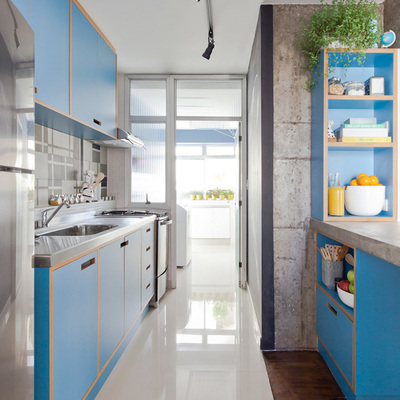 Cocina con revestimiento resina