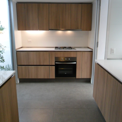 Presupuesto pequeña remodelación cocina online habitissimo Cocinas empotradas lineales pequeñas