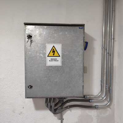 Adecuación eléctrica de local comercial