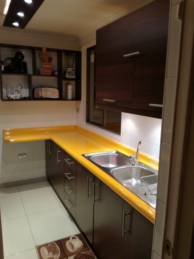 Muebles base y aéreos color cohigue  chocolate