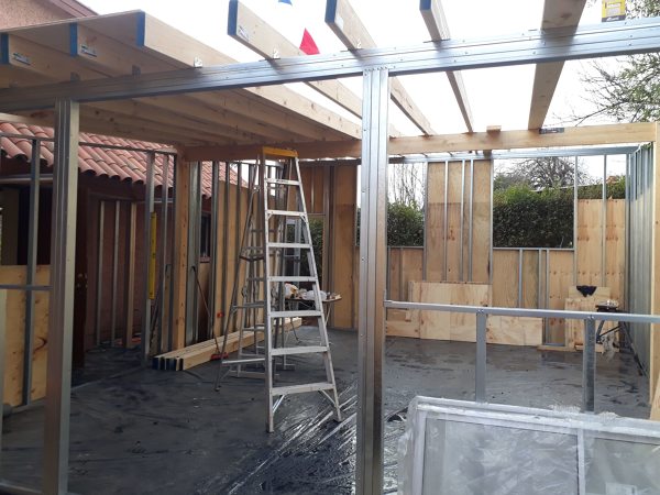 Armado de Estructura en combiancion de Metalcon y Madera