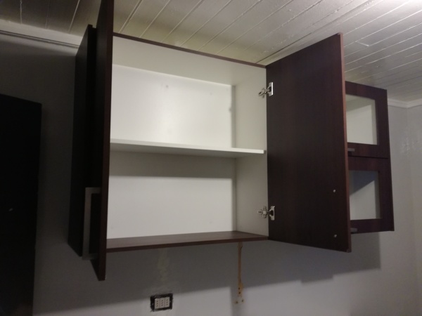 Bisagras de cierre suave.