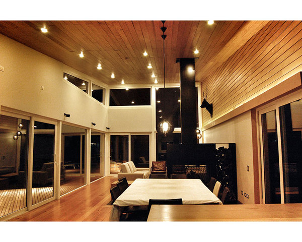 Casa en el Lago Rupanco- Vista interior living/comedor