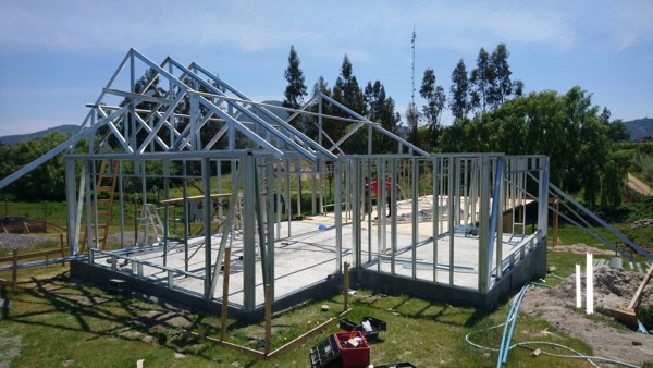 casa Lima-hoyas con pendiente.-