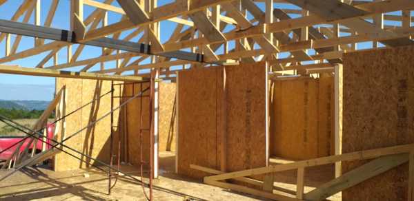 CERCHAS MADERA Y FIERRO