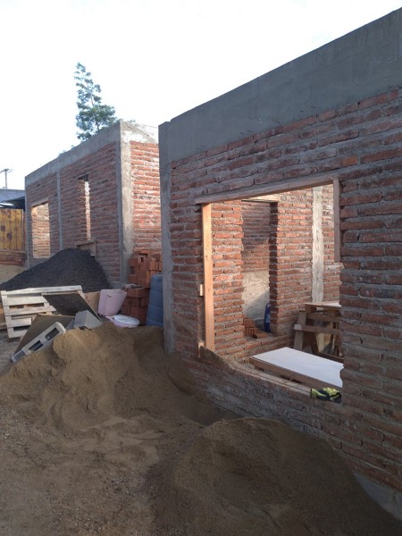 Foto: Construccion_Muros de Albañileria 2 de Domatio Arquitectura Spa ...