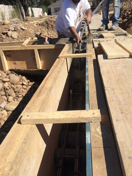 Especial cuidado en vibrado.