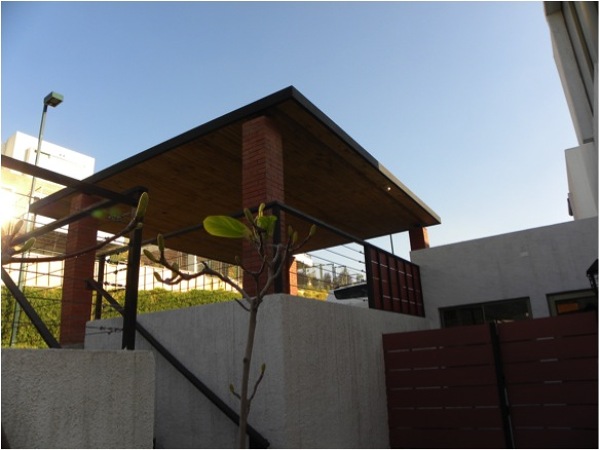 Estacionamiento techado