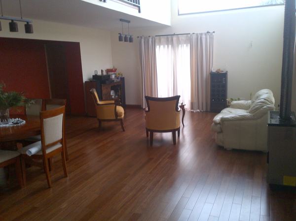 Living - Comedor con doble altura