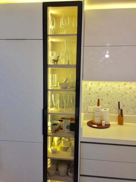 Mueble cava con iluminacion