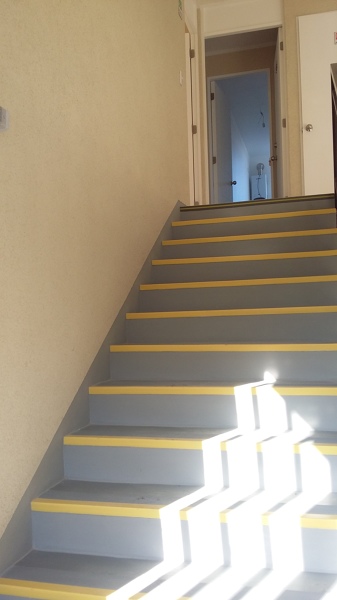 pintura escalera de emergencia 