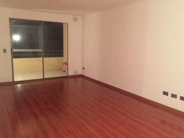Foto: Pintura y Piso Flotante Living Comedor de SOS Hogar #185057 ... Foto: Pintura y Piso Flotante Living Comedor de SOS Hogar #185057 ...