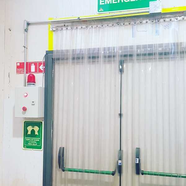 Foto: Puertas de Emergencias de GPA Solutions Spa #562156 - Habitissimo