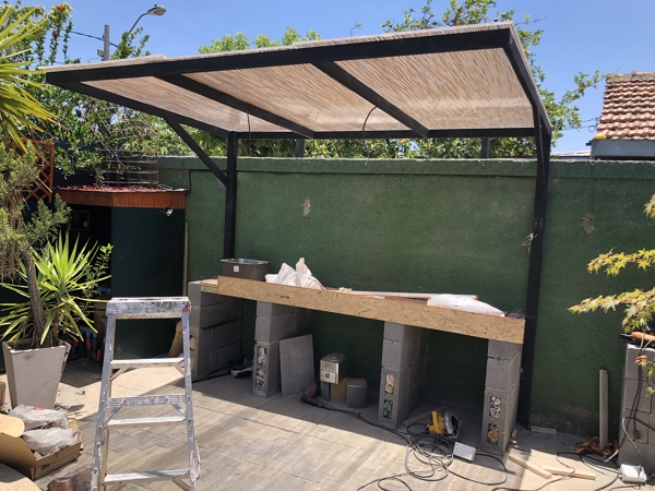 Quincho en construcción