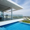 vista living/piscina