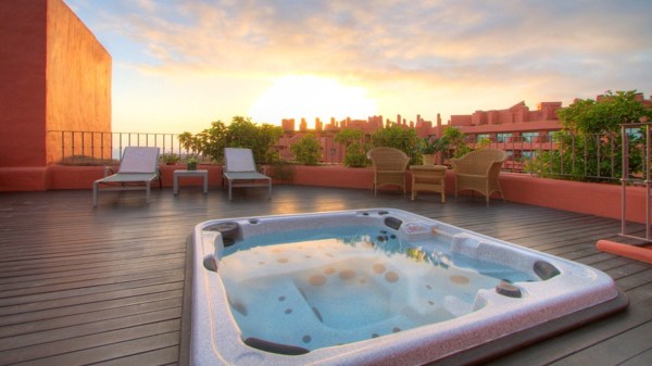 Compración entre tina y jacuzzi