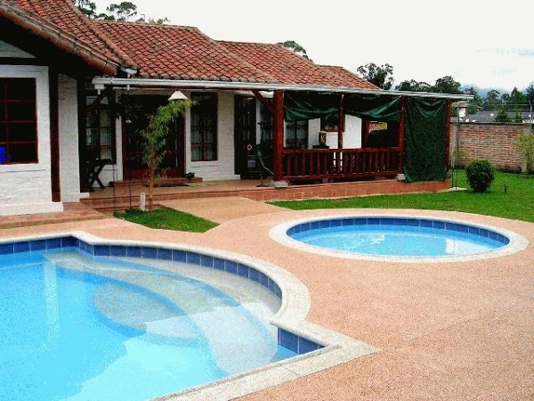 Construcción casa modelo foto