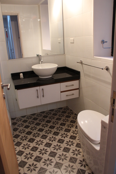 Cuanto es el costo en mano de obra para dejar un baño exactamente igual?