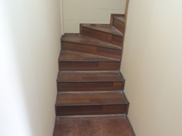 Título de ejemplo: '¿qué tipo de pintura se ha utilizado?' o '¿de qué marca es el lavabo?'